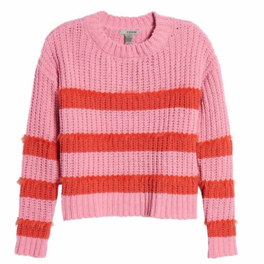 LOVE X DESIGN Knit Sweater with fringe detail.  Plush Chenille Medium Size